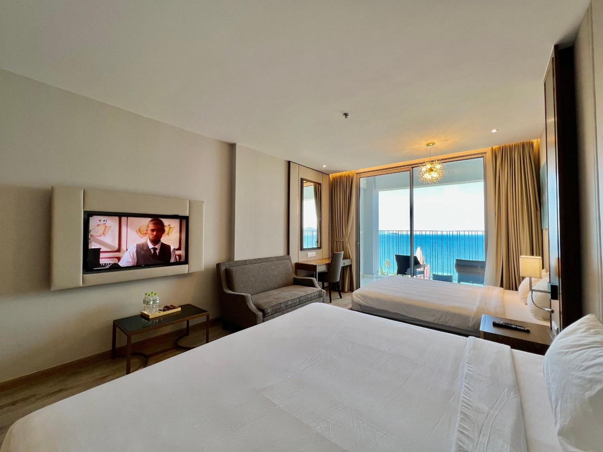 Panorama Sky Blue Nha Trang Aparthotel Buitenkant foto
